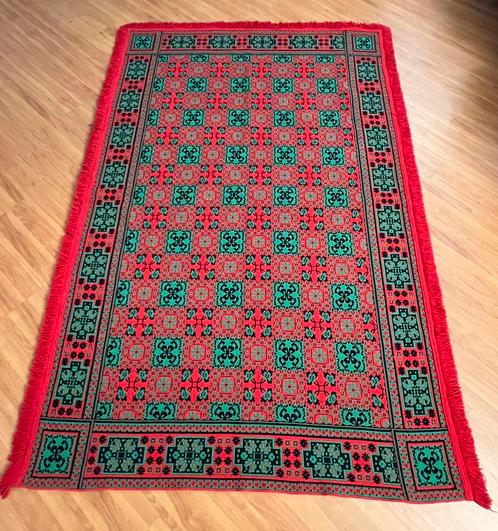 Prachtige sprei grandfoulard groen rood 237/147, Antiek en Kunst, Antiek | Tapijten, Tafelkleden en Textiel, Ophalen of Verzenden