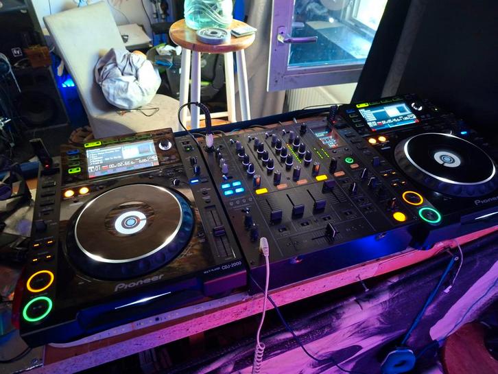 KIT PIONEER 2 CDJ2000 DJM800, Musique & Instruments, DJ sets & Platines, Pioneer, Enlèvement