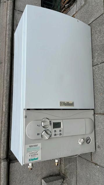 Chaudière fermée sans condensation. CV+sanitaire., Enlèvement, Utilisé