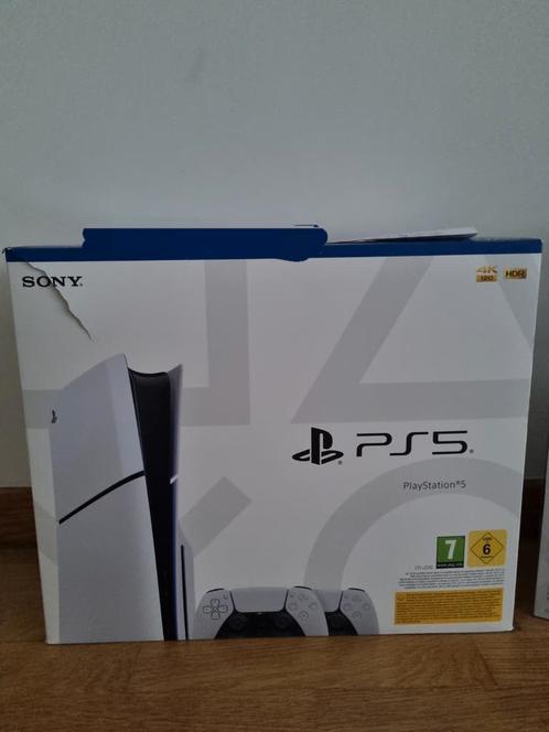 Ps5 slim disc gegarandeerd tot 2026 + 2 controllers, Games en Spelcomputers, Spelcomputers | Sony PlayStation 5, Zo goed als nieuw