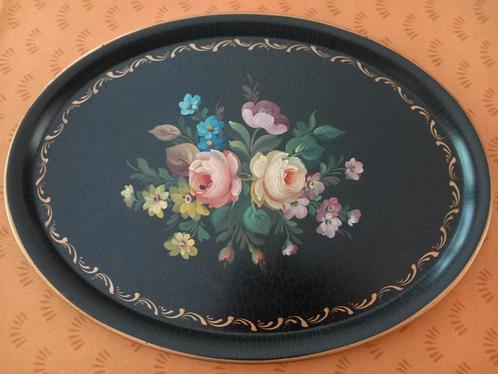 Oud handbeschilderd dienblad van plaatstaal, Antiek en Kunst, Antiek | Schalen, Ophalen of Verzenden