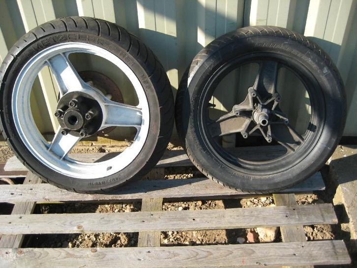 Velgen /Wielen Honda vf/vfr 750 Koopje maar 55 euro., Motoren, Onderdelen | Merk-onafhankelijk, Gebruikt, Ophalen