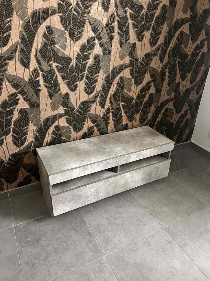 Verzorgde TV kast, Maison & Meubles, Armoires | Mobilier de télévision, Utilisé, Enlèvement ou Envoi