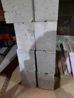 betonsteen 29x14x19 52 stuks en paar halve 50€, Doe-het-zelf en Bouw, Metselstenen, Ophalen, Zo goed als nieuw, Beton