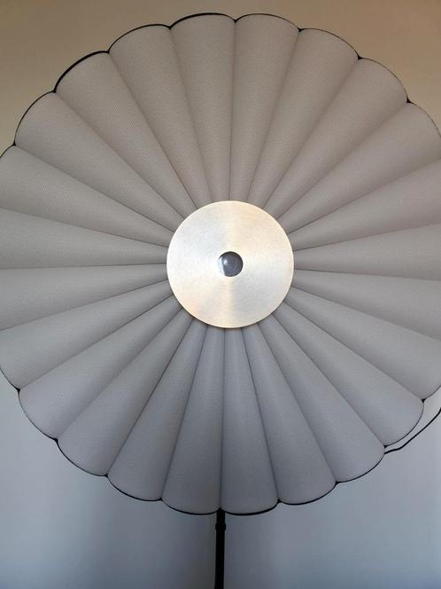 Lampadaire Reine GM/ BLANC L 120 X H 207 X P 36., Huis en Inrichting, Lampen | Vloerlampen, Stof, Ophalen