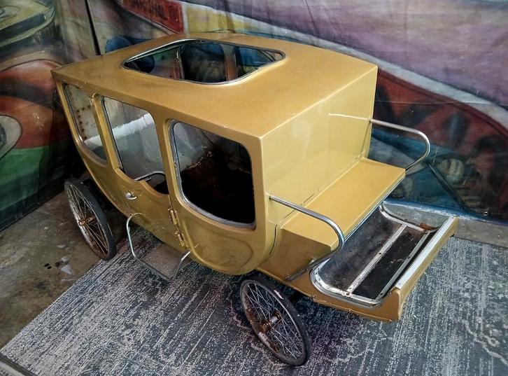 Gouden koets carousel kermis geen autopede, Verzamelen, Overige Verzamelen, Gebruikt, Ophalen