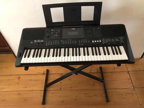Keyboard Yamaha PSR-E463 inclusief standaard, Musique & Instruments, Claviers, Utilisé, 61 touches, Yamaha, Sensitif, Avec pied