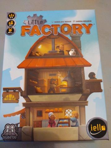 Kaartspel van Iello, little factory. beschikbaar voor biedingen