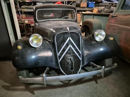 1955 Citroën Traction 11B, Auto's, Oldtimers, Particulier, Citroën, Benzine, Berline, 4 deurs, Handgeschakeld, Zwart, Grijs, Stof