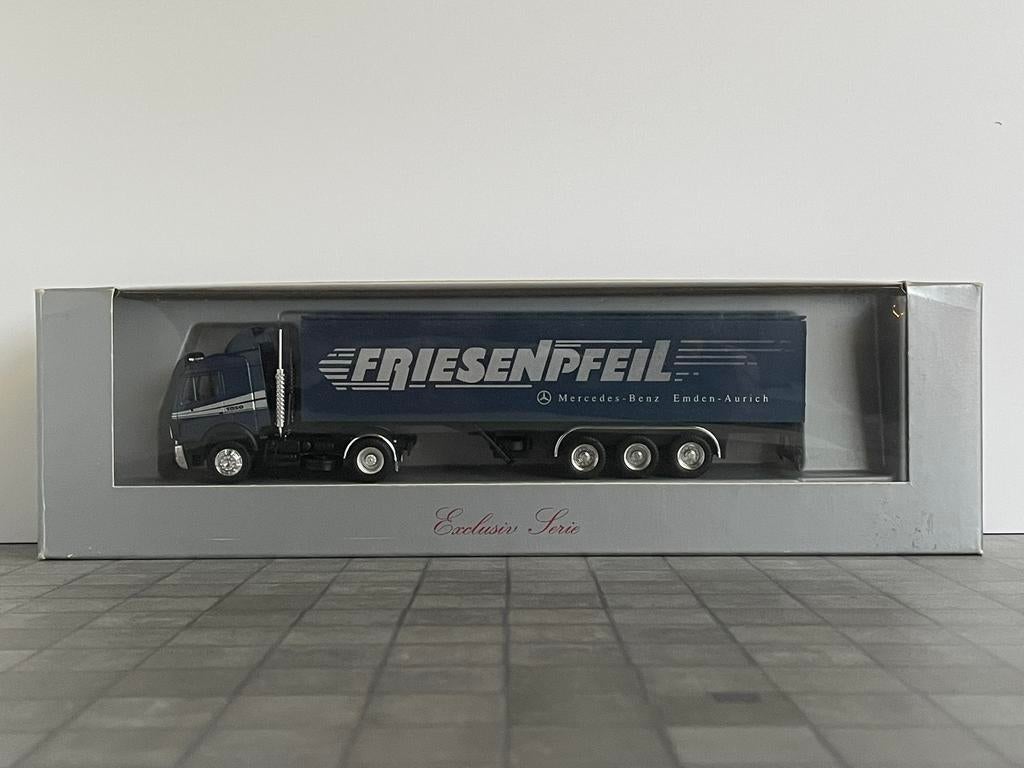 Herpa MB SK Friesenpfeil 1:87, Ophalen of Verzenden, Zo goed als nieuw, Bus of Vrachtwagen, Herpa