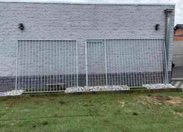 Hondenren 2-delig – 500 cm breed x 180 cm hoog, incl. deur beschikbaar voor biedingen