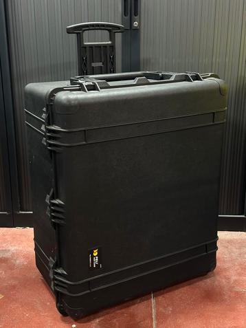 Peli Case - NEW - 1690 Case 