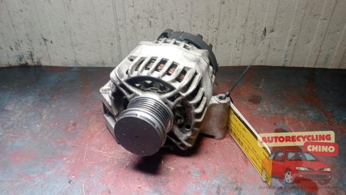 Dynamo d'un Opel Astra, Autos : Pièces & Accessoires, Moteurs & Accessoires, Opel, Utilisé, 3 mois de garantie, Enlèvement ou Envoi