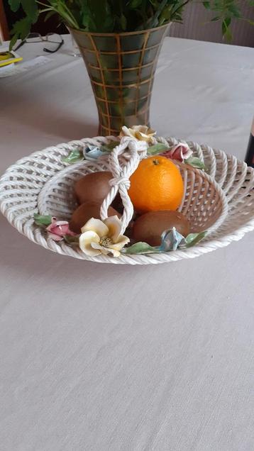 Vintage  fruitschotel beschikbaar voor biedingen
