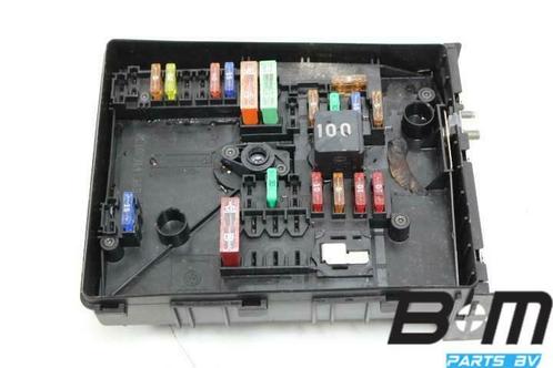 Zekeringkast in motorruimte VW Caddy 2K 1K0937125D, Auto-onderdelen, Elektronica en Kabels, Gebruikt