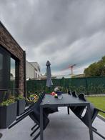Zwenkbare zonneparaplu 3m grijs met voet en beschermhoes, Tuin en Terras, Ophalen, Zo goed als nieuw