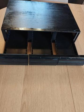 Boite de rangement vintage pour 48 cassettes audio, Enlèvement, Comme neuf
