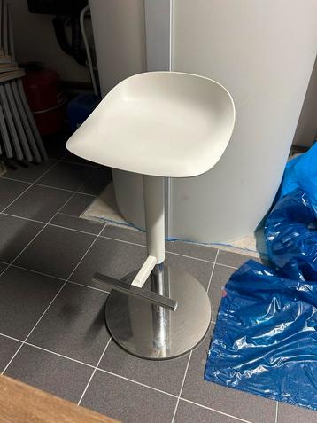 3 Barkrukken van IKEA (prijs is voor de 3 samen) beschikbaar voor biedingen