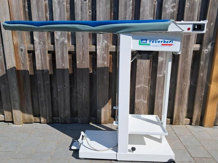 Reverberi professionele strijkplank + bout, Elektronische apparatuur, Strijkijzers en Strijkplanken, Gebruikt, Ophalen