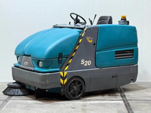 TENNANT S20 LPG [358UUR] hooglosser Kubota veegmachine, Zakelijke goederen, Machines en Bouw | Onderhoud en Reiniging