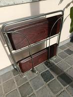 Vintage serveerwagentje, Ophalen