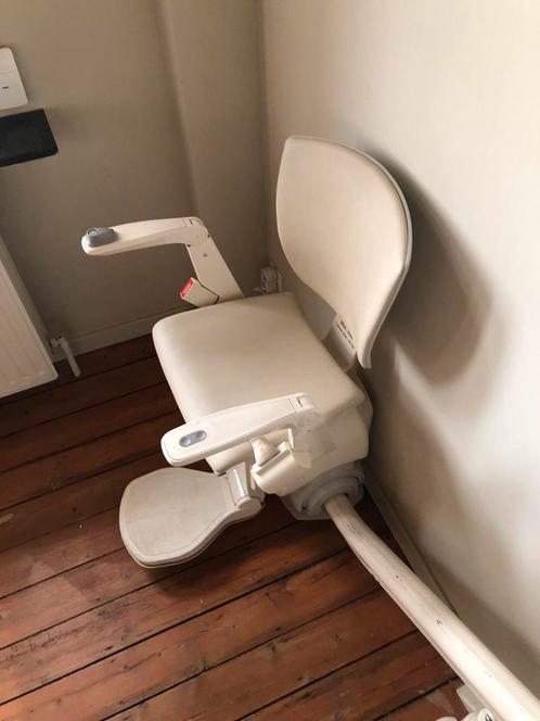 Otolift traplift 1, Diversen, Trapliften, Zo goed als nieuw, Ophalen