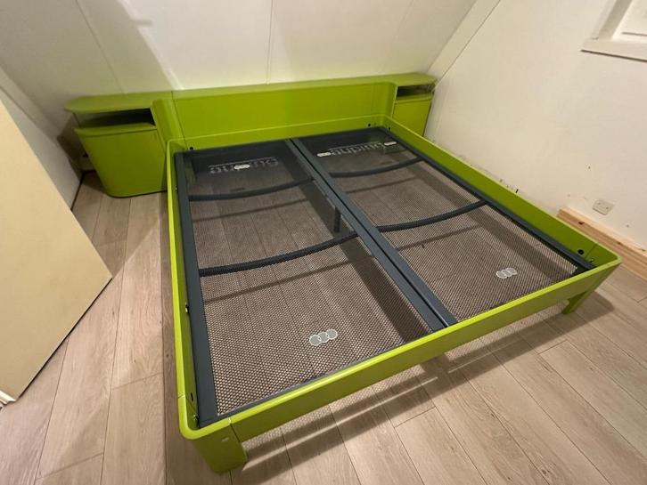 Auronde 1000 - 180x200 compleet - vintage ontwerp 1973, Huis en Inrichting, Slaapkamer | Bedden, Zo goed als nieuw, Tweepersoons