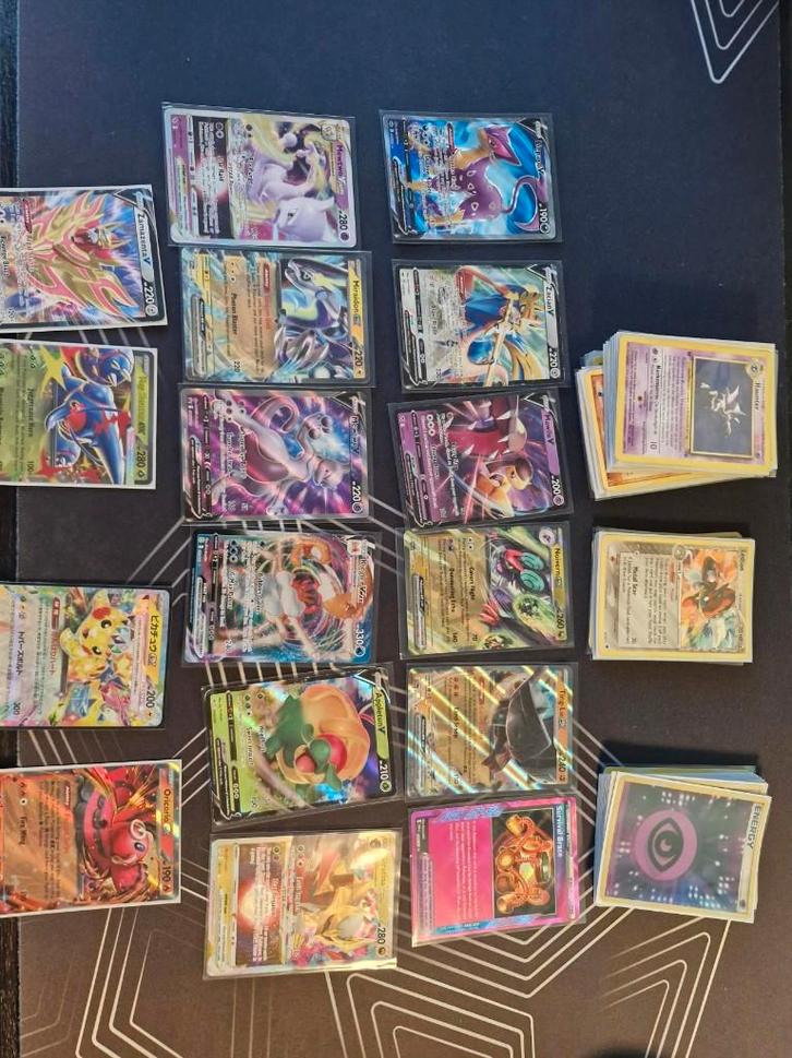 Complete verzameling pokemon kaarten, Hobby en Vrije tijd, Verzamelkaartspellen | Pokémon, Zo goed als nieuw, Meerdere kaarten
