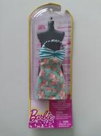 Mattel Barbie - Robe verte à fleurs - Bel état, Utilisé, Enlèvement ou Envoi, Barbie