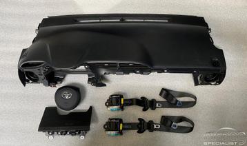 Airbag set dashboard gordels Toyota Yaris model 2016-2020   beschikbaar voor biedingen