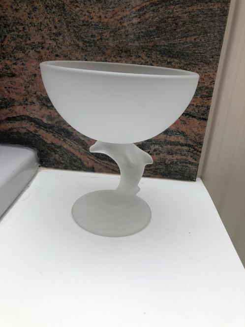 Mooie ijscoupeglazen in melkglas, Antiek en Kunst, Antiek | Servies los, Ophalen
