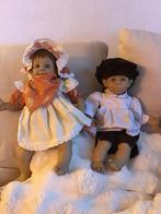 2 vintage karakter poppen in traditionele kleding, Verzamelen, Poppen, Ophalen of Verzenden, Zo goed als nieuw