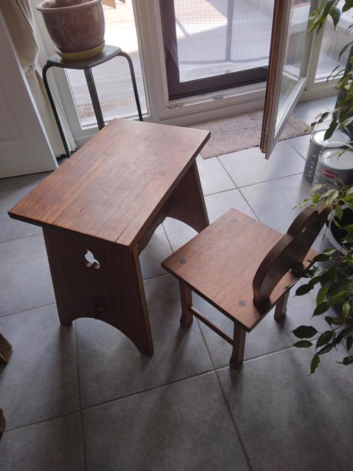 Ensemble en tek authentque pour enfants, Enfants & Bébés, Chambre d'enfant | Tables & Chaises, Comme neuf, Table(s) et Chaise(s)