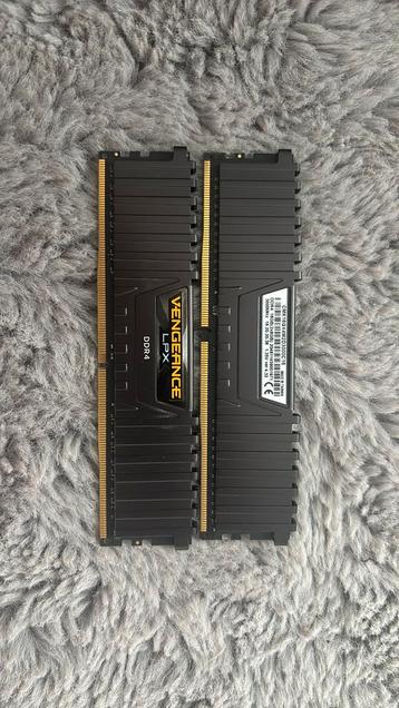 Vengance LPX DDR4 3000 MHz (2x8) beschikbaar voor biedingen