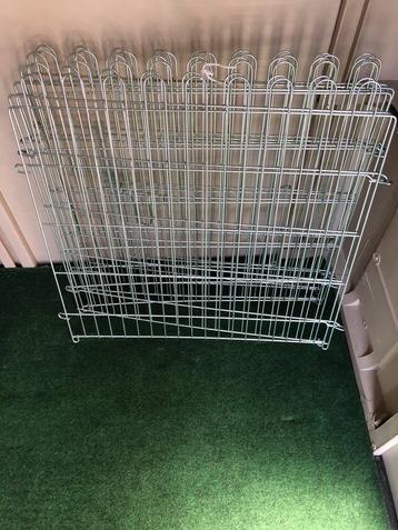 Open bench geschikt voor puppy’s - konijntjes - cavia enz., Enlèvement, Comme neuf