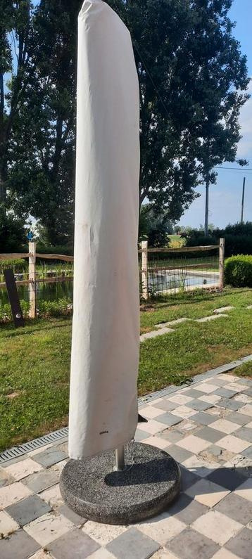 Prachtige GLATZ sunwing c+parasol. beschikbaar voor biedingen