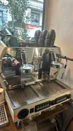 Machine à café professionnelle marque ( la nuova era ), Electroménager, Cafetières, Tuyau à Vapeur, Autres types, Machine à espresso