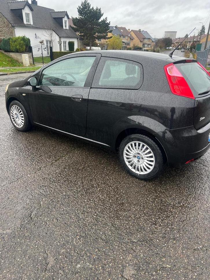 Fiat punto essence, Autos, Fiat, Particulier, Punto, Bluetooth, Essence, Euro 4, 3 portes, Boîte manuelle, Enlèvement