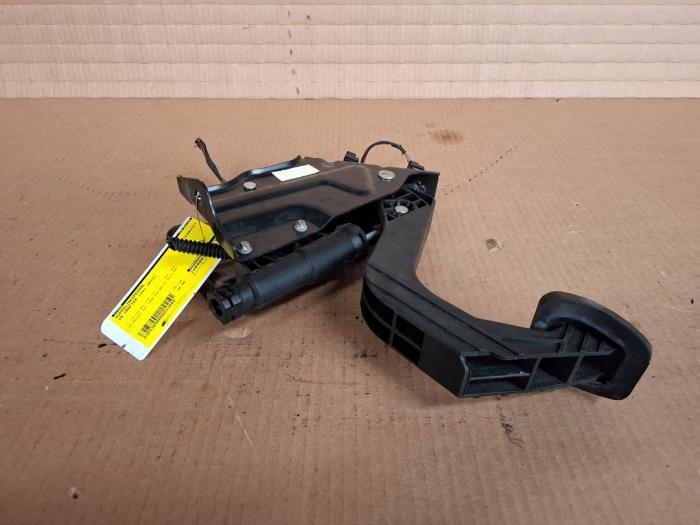 Pédale embrayage d'un Volkswagen Crafter, Autos : Pièces & Accessoires, Habitacle & Garnissage, Volkswagen, Utilisé, 3 mois de garantie