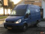 Iveco Daily 35C15V 3.0 HPI Euro 4 L2H2 AC Trekhaak 6T, Auto's, Bestelwagens en Lichte vracht, Iveco, Bedrijf, Cruise Control, Blauw