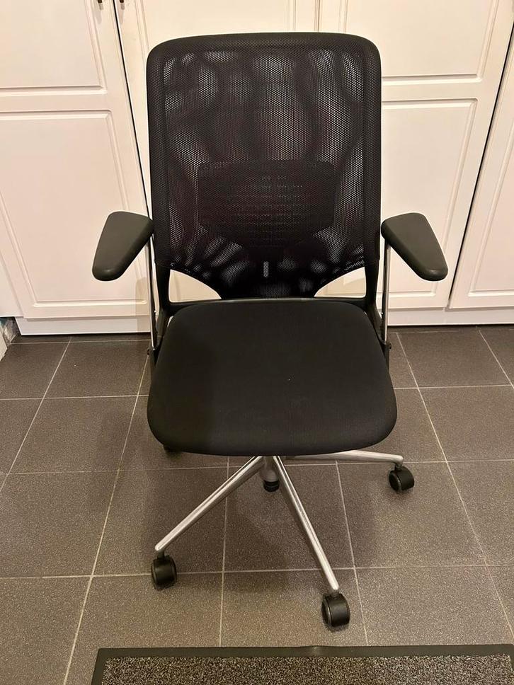 Vitra bureaustoel ergonomisch design, Huis en Inrichting, Bureaustoelen, Zo goed als nieuw, Bureaustoel, Ergonomisch, Ophalen of Verzenden