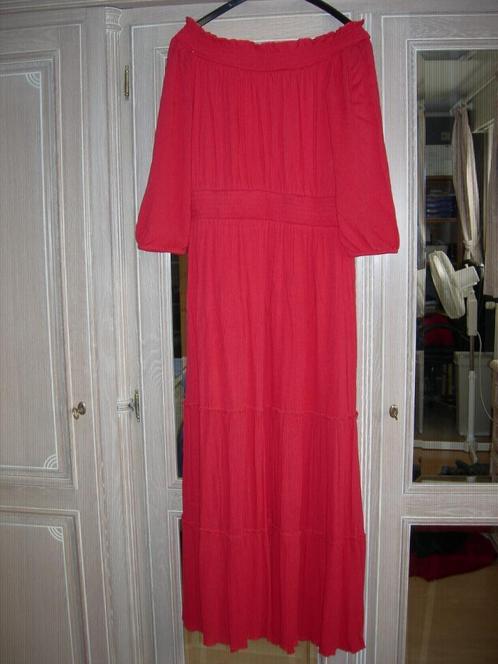 lang rood kleed / blote schouders, Kleding | Dames, Jurken, Zo goed als nieuw, Rood, Onder de knie, Ophalen of Verzenden