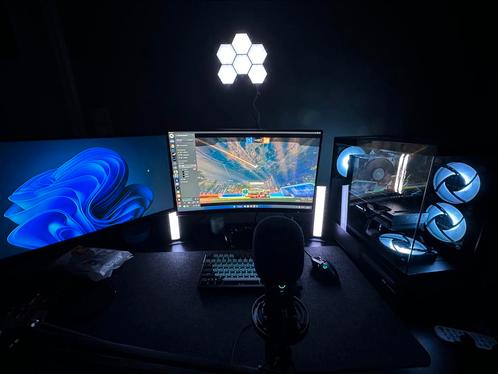 Gaming pc + extra, Games en Spelcomputers, Games | Pc, Nieuw, Online, Ophalen