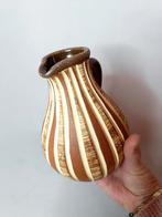 Scrafito keramiek kannetje, Antiek en Kunst, Verzenden