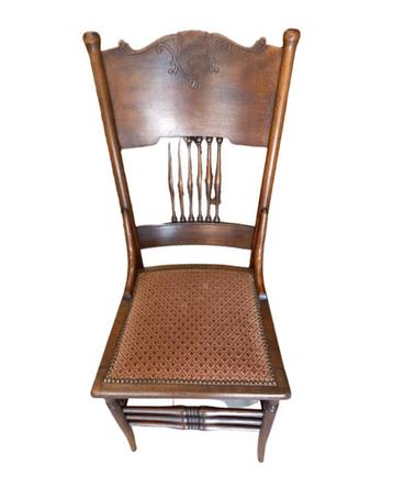 6 Larkin pressed back stoelen beschikbaar voor biedingen