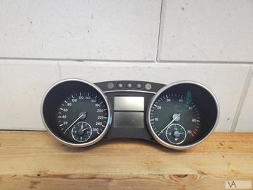Mercedes ML W164 05 - 12 cockpit teller BENZINE a1645404747 beschikbaar voor biedingen
