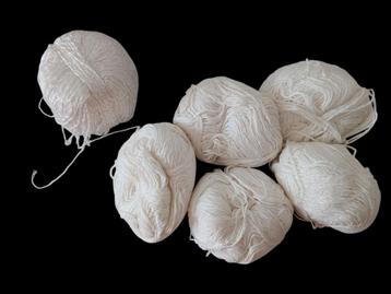 Coton perlé blanc beschikbaar voor biedingen