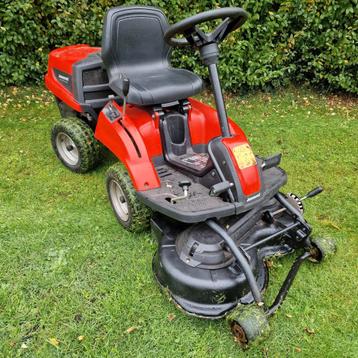 3x Kniksturing front zitmaaier Husqvarna / Stiga v.a. €1500 beschikbaar voor biedingen