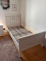 Ikea bed + nachtkastje Hemnes, Huis en Inrichting, Ophalen, Zo goed als nieuw