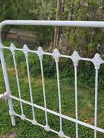 Authentiek smeedijzeren bed., Ophalen